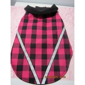 Pup in Plaid – Medium Dog Jacket in Chic Pink & Black